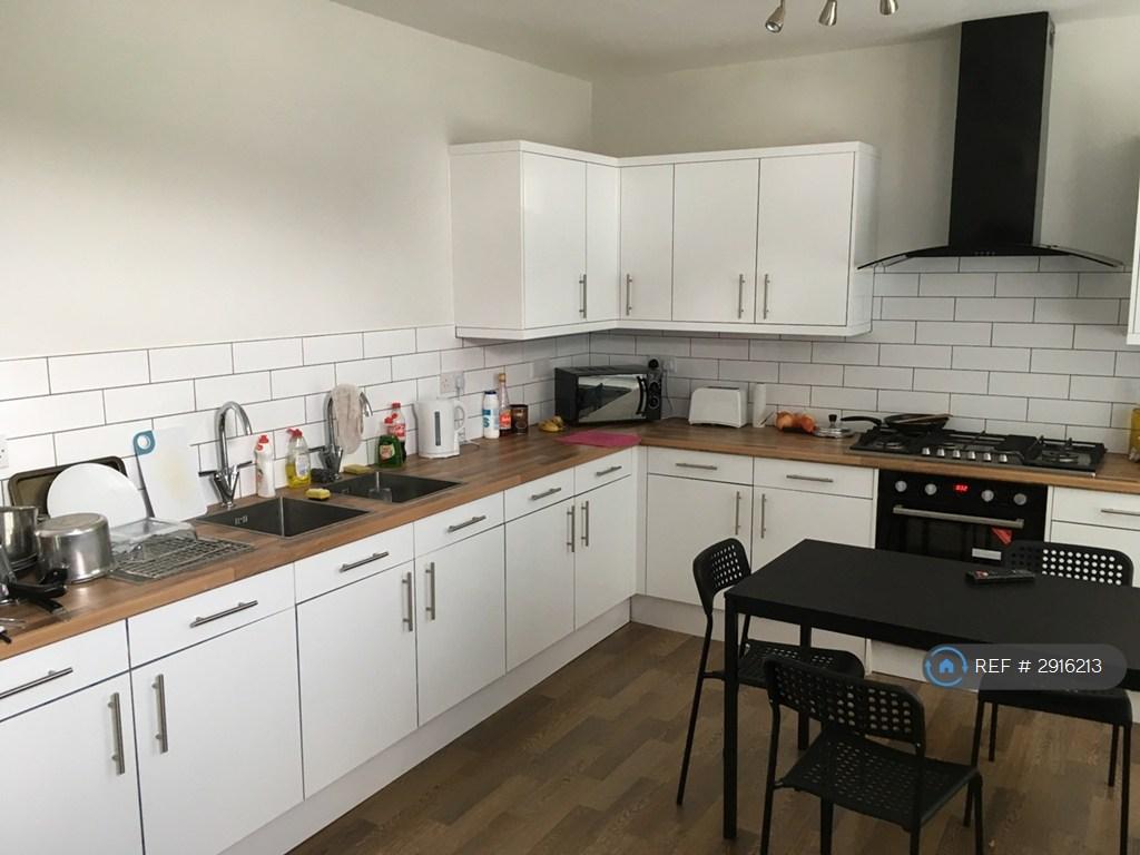 Communal Kitchen