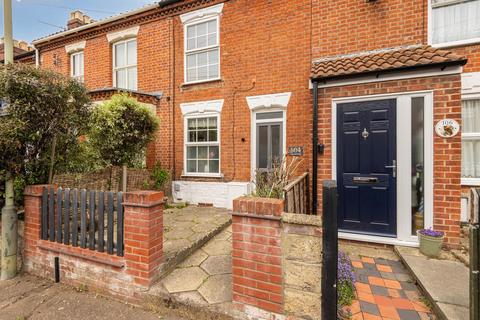 2 bedroom terraced house for sale, Churchill Road, Norwich