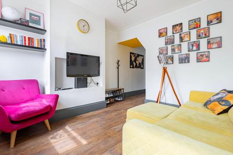 2 bedroom terraced house for sale, Churchill Road, Norwich