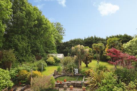3 bedroom detached house for sale, Highlight Lane, Barry