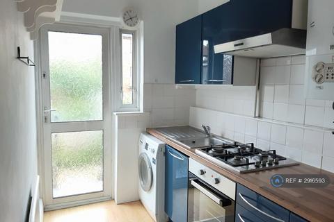 2 bedroom flat to rent, Muswell Hill, London, N10