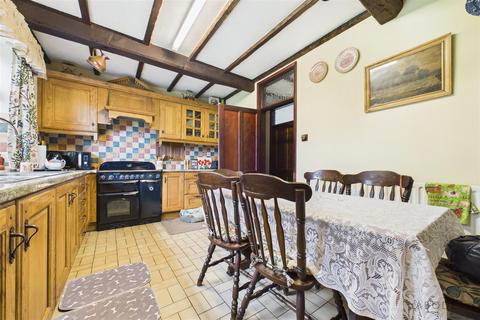 4 bedroom detached house for sale, Thorney Edge Road, Bagnall ST9