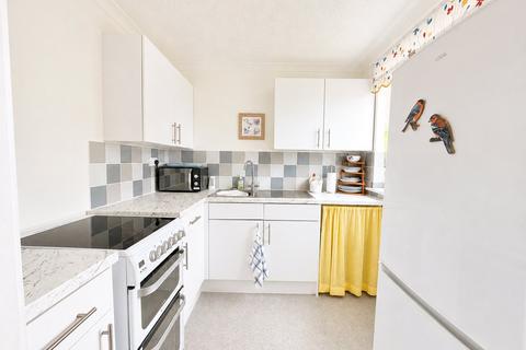 1 bedroom apartment for sale, Dale Avenue, Heswall, Wirral, CH60