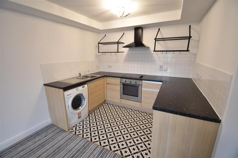 2 bedroom flat to rent, Bakewell Court, Buxton