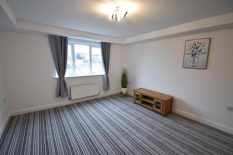 2 bedroom flat to rent, Bakewell Court, Buxton