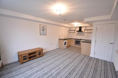 2 bedroom flat to rent, Bakewell Court, Buxton