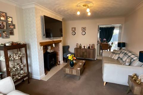 3 bedroom semi-detached house for sale, Arden Way, Market Harborough LE16