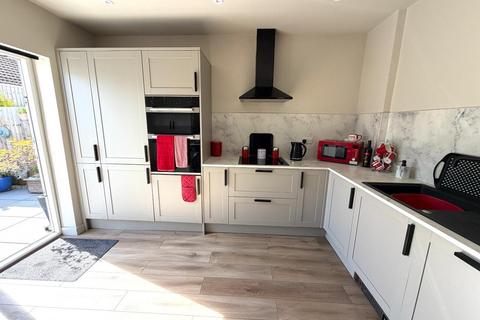 2 bedroom bungalow for sale, Leigh Furlong Road, Street