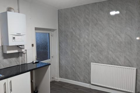 2 bedroom terraced house to rent, Laburnum Street, Haslingden BB4