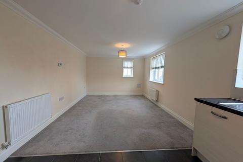 1 bedroom flat for sale, Warren Avenue, Saxmundham, IP17