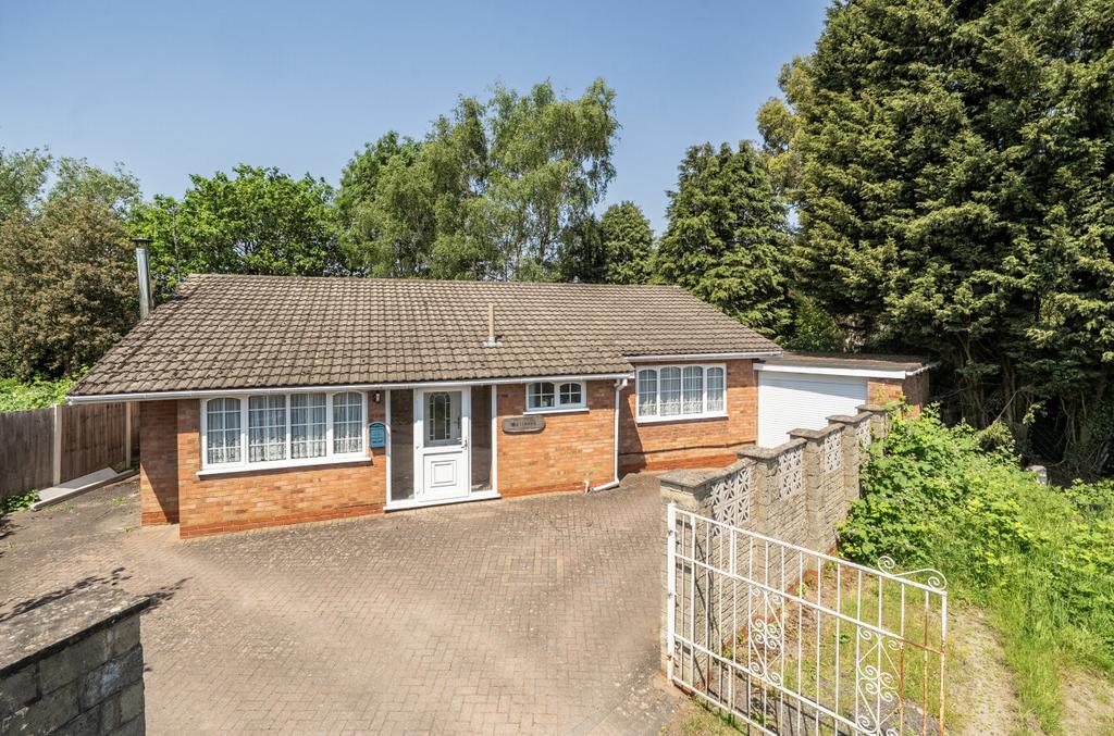 2 bedroom bungalow for sale