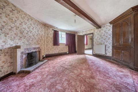 6 bedroom cottage for sale, St. Johns Road, Moggerhanger, Bedford