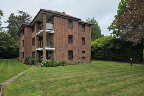 2 bedroom flat for sale, Flat 4 Mellwood, 9 Tower Road, Poole, Dorset, BH13 6HX