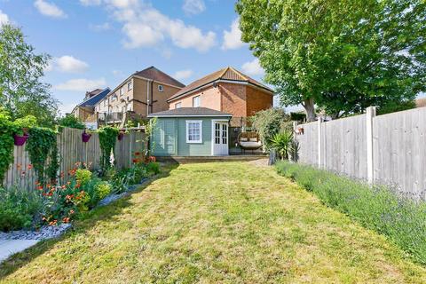 3 bedroom semi-detached house for sale, Bradstow Way, Broadstairs CT10