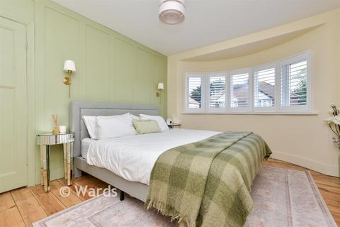 3 bedroom semi-detached house for sale, Bradstow Way, Broadstairs CT10