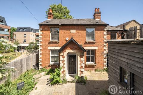 3 bedroom detached house for sale, Malden Road, New Malden
