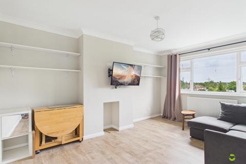 2 bedroom maisonette to rent, 122 Iron Mill Lane, Crayford, Dartford