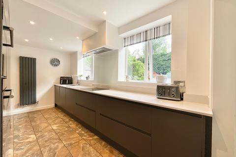 4 bedroom detached house for sale, Merebank Road, Crewe, CW2