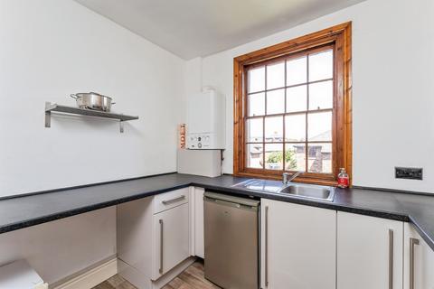 2 bedroom flat for sale, Boughton, Boughton, Chester