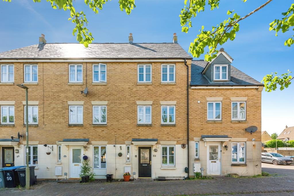4 bedroom terraced house for sale