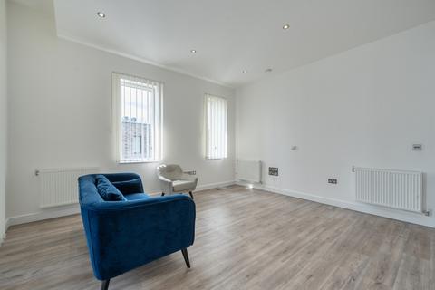 3 bedroom apartment to rent, Creative Road Deptford SE8