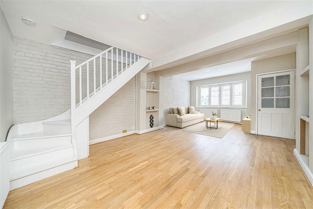 Open-plan living area, open plan living