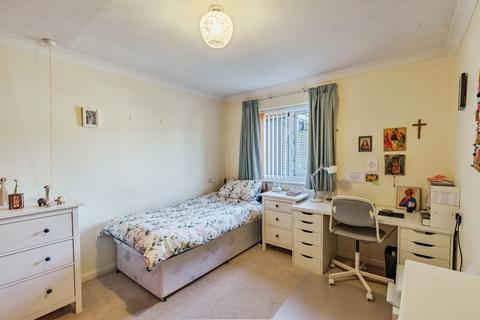1 bedroom apartment for sale, St Ives, Pound Hill RH10