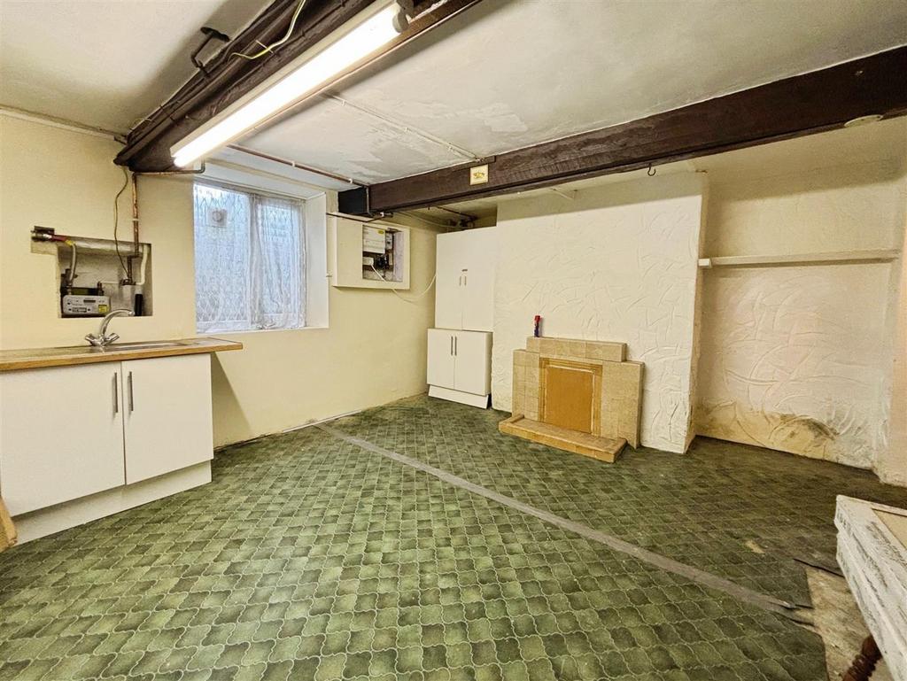 Cellar/Utility Room