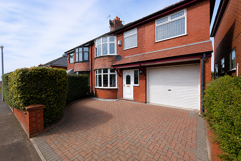 4 bedroom semi-detached house for sale, 114 Birch Avenue, Chadderton, Oldham, OL1 2QU