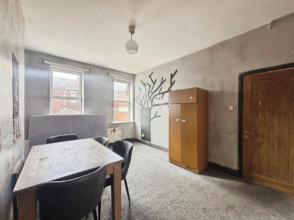 House in Newcastle upon Tyne, Cowgate, Fenham - More