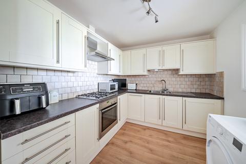 2 bedroom flat for sale, West Hall, Napsbury Pk, St. Albans, AL2