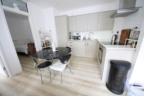 2 bedroom apartment to rent, Mowlem Street, London, E2