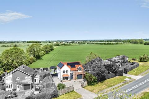 4 bedroom detached house for sale, Louth Road, Lincolnshire LN8