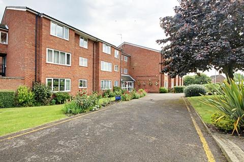1 bedroom flat for sale, Regency Lodge, Elmden Court, Clacton