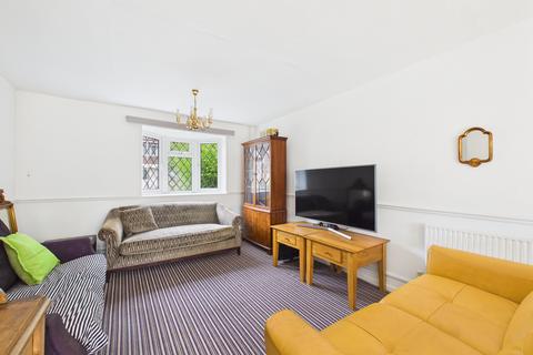 3 bedroom end of terrace house for sale, Byron Close, Marlow SL7