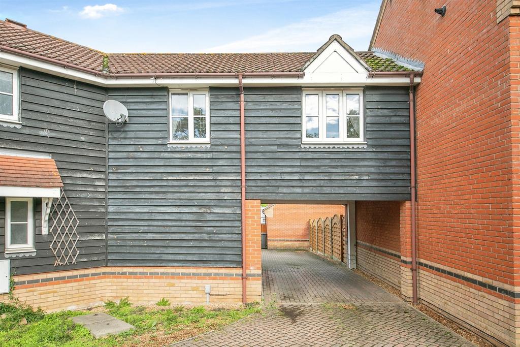 1 bedroom maisonette to rent
