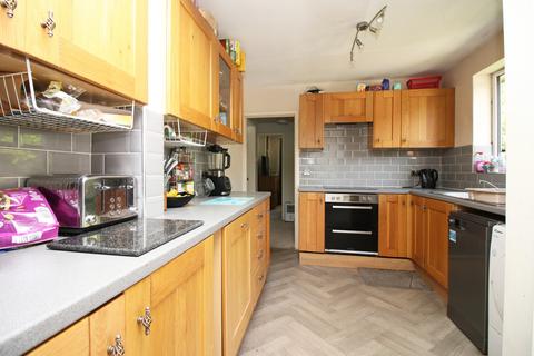3 bedroom bungalow for sale, Balmoral Place,  Thornton-Cleveleys, FY5