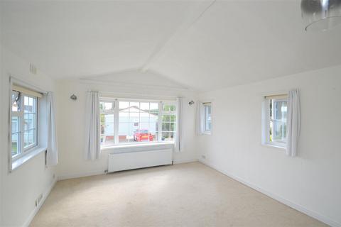 1 bedroom detached bungalow for sale, Folly Lane, East Cowes