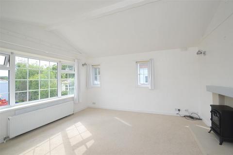 1 bedroom detached bungalow for sale, Folly Lane, East Cowes
