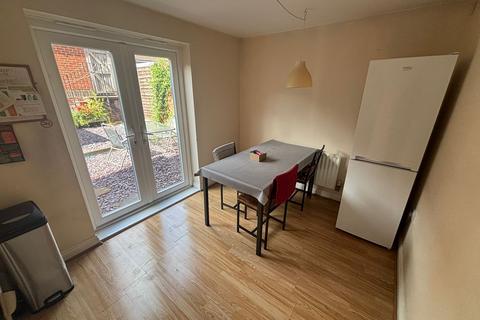 1 bedroom in a house share to rent, Millgrove, Swindon