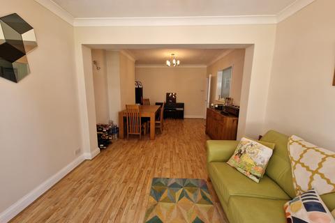 4 bedroom terraced house for sale, Wykeham Road, Harrow