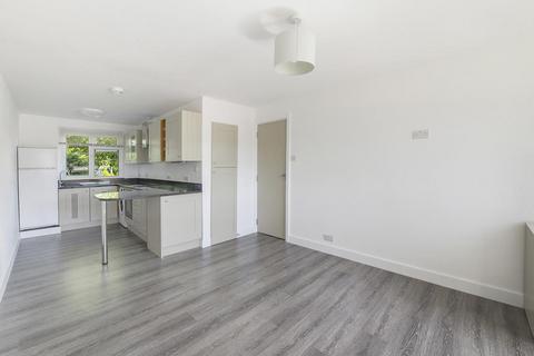 2 bedroom flat for sale, Ringden Avenue, Paddock Wood, Tonbridge