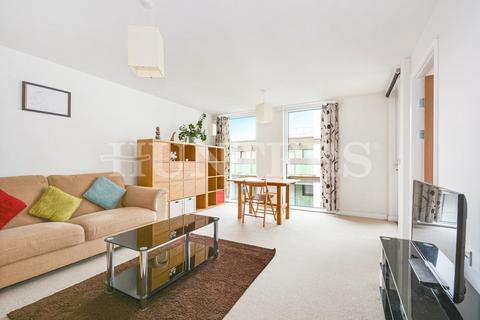 Coppermill Heights, London, N17