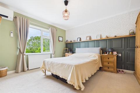 4 bedroom detached house for sale, Meadow House, Badsey Road, Evesham