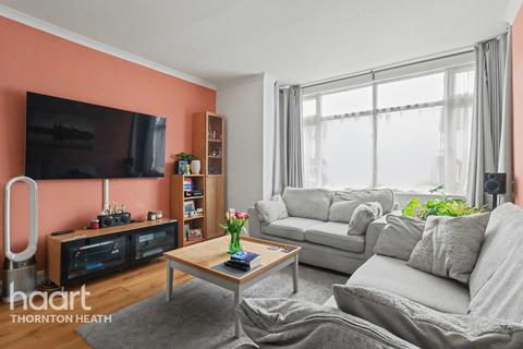 Melfort Road, Thornton Heath