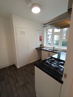 3 bedroom terraced house to rent, Frizlands Lane, Dagenham RM10