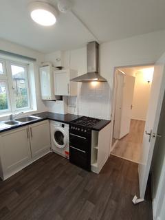 3 bedroom terraced house to rent, Frizlands Lane, Dagenham RM10
