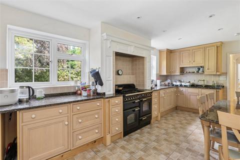 undefined, Nightingale Close, Cobham, Surrey, KT11