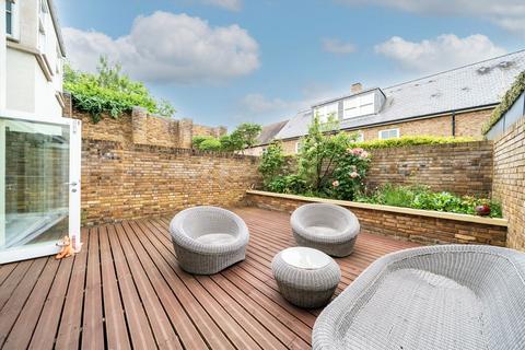 6 bedroom house to rent, St. Peters Square, London W6