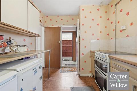 2 bedroom end of terrace house for sale, Rugby Road, Dagenham, Essex